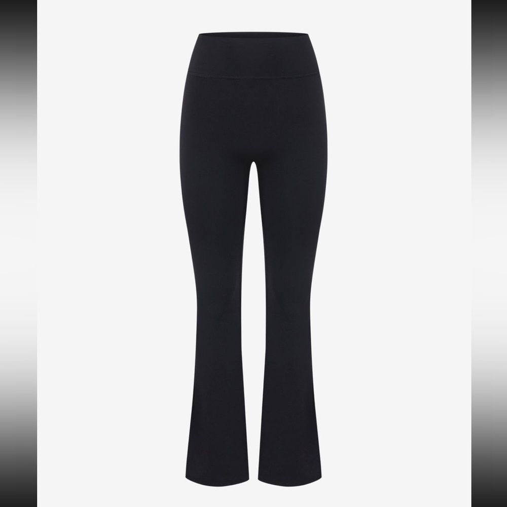 CSB Form Invisible Scrunch Flare Leggings Regular Size XS Black - Picture 4 of 4